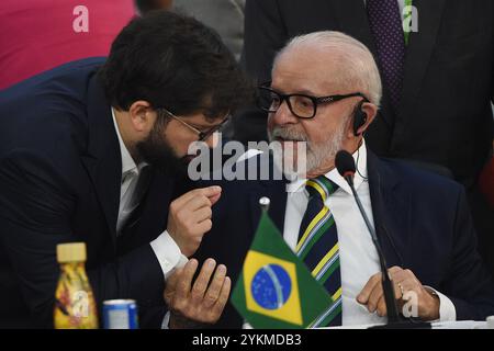 Rio De Janeiro, Brasile. 18 novembre 2024. Il presidente brasiliano Luiz Inacio Lula da Silva (R) parla con il presidente cileno Gabriel Boric durante il 19 ° vertice del G20 a Rio de Janeiro, Brasile, 18 novembre 2024. Crediti: Lucio Tavora/Xinhua/Alamy Live News Foto Stock