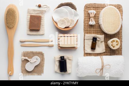 Cura della pelle naturale e spa beauty cosmetici con eco essentials Foto Stock