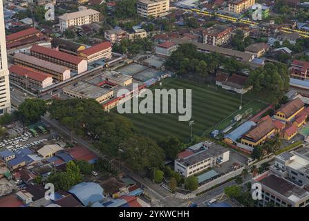 Una foto del campo di calcio EV Arena Kelab Sultan Sulaiman Foto Stock