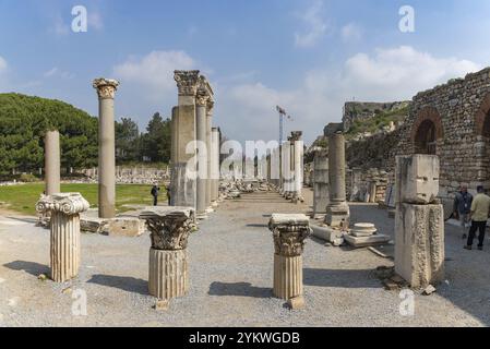 Una foto dell'agorà commerciale all'antica città di Efeso Foto Stock