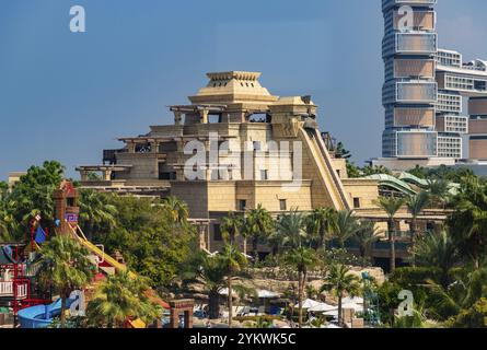 Una foto dell'attrazione Leap of Faith al parco divertimenti Aquaventure Waterpark Foto Stock