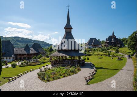 Splendidi edifici del monastero di Barsana in Romania. Foto Stock