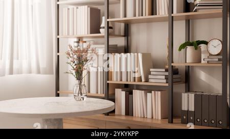 Un primo piano di un tavolo rotondo in marmo presenta un vaso di fiori in una sala contemporanea con una grande libreria vicino alla finestra. interni di casa, sala lettura, li Foto Stock