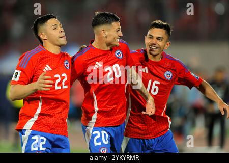 Santiago, Cile - 18 novembre 2024: Il Cile si assicurò una vittoria vitale del 4-2 sul Venezuela, fornendo un sollievo temporaneo per il suo capo-allenatore. Nonostante questa vittoria, il percorso del Cile verso la qualificazione alla Coppa del mondo rimane precario, basandosi su risultati matematici complessi per ottenere un posto nei playoff. Al momento secondo alla fine della classifica, la squadra affronta una dura formazione di avversari nelle prossime partite. Il prossimo turno di qualificazione si svolgerà dopo la pausa di marzo. Foto: Javier Torres/ UNAR Photo / Alamy News Foto Stock