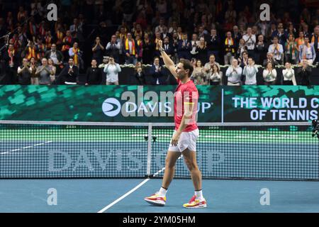 Malaga, Espagne. 20 novembre 2024. Rafael Nadal di Spagna durante la cerimonia di addio dopo il match di quarti di finale di Coppa Davis 2024 tra Paesi Bassi e Spagna al Palacio de Deportes Jose Maria Martin Carpena il 19 novembre 2024 a Malaga, Spagna - foto Jean Catuffe/DPPI Credit: DPPI Media/Alamy Live News Foto Stock