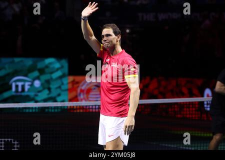 Malaga, Espagne. 20 novembre 2024. Rafael Nadal di Spagna durante la cerimonia di addio dopo il match di quarti di finale di Coppa Davis 2024 tra Paesi Bassi e Spagna al Palacio de Deportes Jose Maria Martin Carpena il 19 novembre 2024 a Malaga, Spagna - foto Jean Catuffe/DPPI Credit: DPPI Media/Alamy Live News Foto Stock