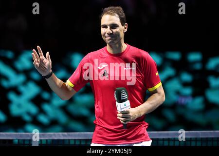 Malaga, Espagne. 20 novembre 2024. Rafael Nadal di Spagna durante la cerimonia di addio dopo il match di quarti di finale di Coppa Davis 2024 tra Paesi Bassi e Spagna al Palacio de Deportes Jose Maria Martin Carpena il 19 novembre 2024 a Malaga, Spagna - foto Jean Catuffe/DPPI Credit: DPPI Media/Alamy Live News Foto Stock