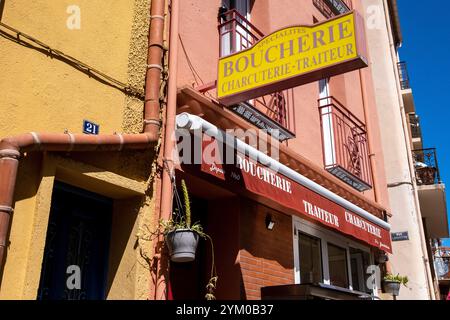 Macelleria e catering nella città di Banyuls-sur-Mer, nel dipartimento Pirenei-Orientales, nella regione francese dell'Occitania, il 10 giugno 202 Foto Stock