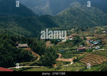 Iew di Tam Son Valley a Heavens Gate, provincia di ha Giang, Vietnam. Foto di alta qualità Foto Stock