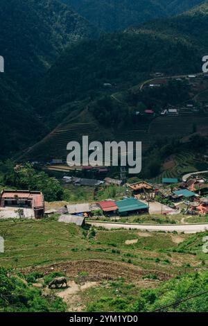 Iew di Tam Son Valley a Heavens Gate, provincia di ha Giang, Vietnam. Foto di alta qualità Foto Stock