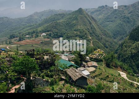 Iew di Tam Son Valley a Heavens Gate, provincia di ha Giang, Vietnam. Foto di alta qualità Foto Stock