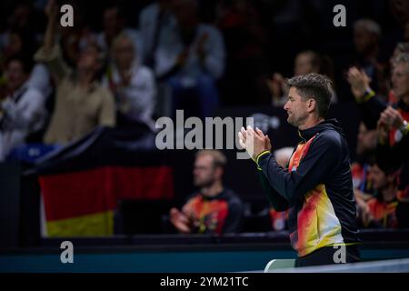 Malaga, Spagna. 20 novembre 2024. Michael Kohlmann capitano della squadra tedesca visto in azione durante i quarti di finale della Coppa Davis 8 match singolo 1. Martin Carpena Arena. (Foto di Vicente Vidal Fernandez/Sipa USA) credito: SIPA USA/Alamy Live News Foto Stock