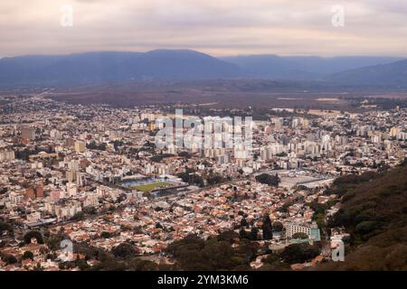 Vista dalla funivia della città di Salta, turismo nel nord dell'Argentina Foto Stock