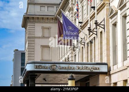 Londra, Inghilterra, Regno Unito - 24 agosto 2023: Ingresso all'hotel Hilton London Paddington Foto Stock