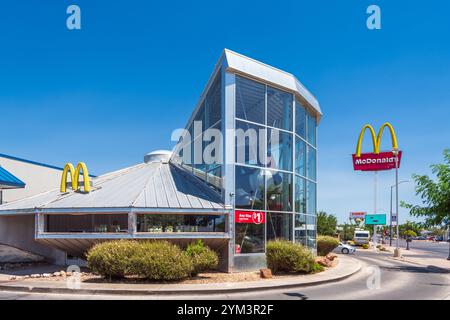 ROSWELL, NEW MEXICO, USA - 23 GIUGNO 2019: McDonald's a tema UFO Foto Stock
