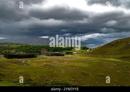 Paesaggio rurale al Village Ardheslaig sulla penisola di Applecross sulla costa atlantica delle Highlands scozzesi, Regno Unito Foto Stock