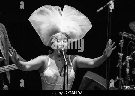 Lady Blackbird si esibisce durante il concerto JAZZMADRID al Conde Duque di Madrid il 20 novembre 2024 in Spagna Foto Stock