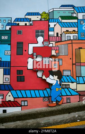2024 settembre, murale al Gamcheon Culture Village di Busan, Corea del Sud Foto Stock