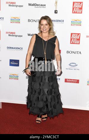 Nova Meierhenrich bei der Verleihung Goldene Bild der Frau ad Amburgo am 20.11.2024 *** Nova Meierhenrich alla cerimonia di premiazione Goldene Bild der Frau ad Amburgo il 20 11 2024 Foto Stock
