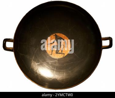Antica ceramica greca fatta di argilla nei colori nero e marrone Foto Stock