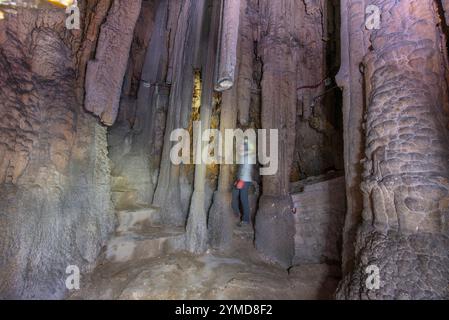 Pale (comune di Foligno. Umbria). Le grotte dell'Abbadessa Foto Stock
