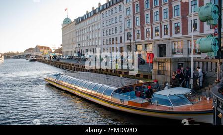 Paesaggi intorno a Copenaghen, giardini di Tivoli e castello di Kronborg (Amleto), Danimarca. Foto Stock