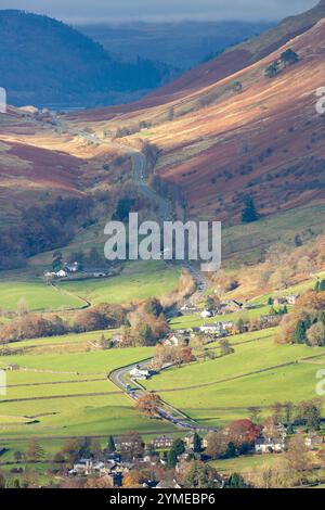 A591 passando per Dunmail Raise, Lake District, Cumbria, Regno Unito Foto Stock