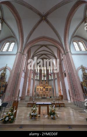 Coro della chiesa parrocchiale neogotica di Bregenz-Herz Jesu, consacrata nel 1906, Bregenz, Baden-Wuerttemberg, Germania, Europa Foto Stock