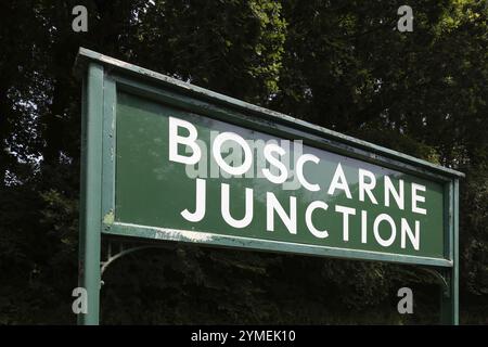 Boscarne, Cornovaglia, Regno Unito, 13 giugno. Stazione ferroviaria di Boscarne Junction cartello in Boscarne Junction, Cornovaglia, il 13 giugno 2023 Foto Stock