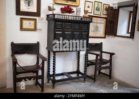 I mobili orinali Fryderyk Chopin sono esposti al museo Valldemossa, Maiorca, Spagna. Foto Stock