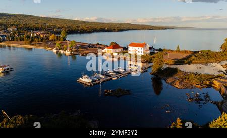 Fotografia aerea di Grand Marais, Minnesota, Stati Uniti. Foto Stock
