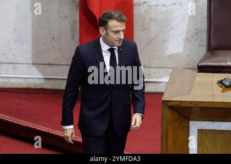 Valparaiso, Cile. 21 novembre 2024. Il Presidente francese Emmanuel Macron ha visto durante la sua visita al Congresso cileno. Il presidente francese Emmanuel Macron visita il Congresso nazionale cileno nella città di Valparaíso, Cile. Partecipare a una sessione congiunta tra il Senato e la camera dei deputati. Credito: SOPA Images Limited/Alamy Live News Foto Stock