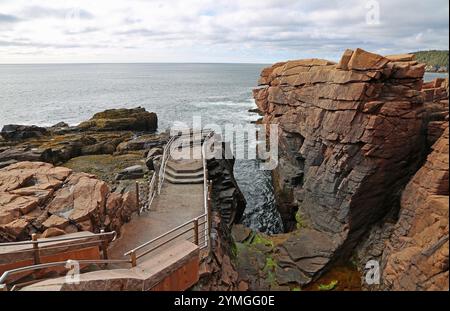 Vista al Thunder Hole - Acadia National Park, Maine Foto Stock