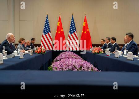 LIMA, PERÙ - 16 novembre 2024 - il presidente degli Stati Uniti Joe Biden partecipa a un incontro bilaterale con il presidente cinese Xi Jinping presso il Delfines Hotel An Foto Stock