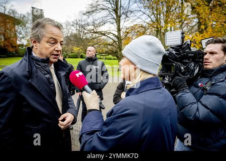 L'AIA - il ministro Barry Madlener (infrastrutture e gestione dell'acqua) arriva al Catshuis per il consiglio dei ministri. Il Gabinetto si riunisce settimanalmente al Catshuis, la residenza ufficiale del primo Ministro. ANP ROBIN UTRECHT netherlands Out - belgio Out Foto Stock