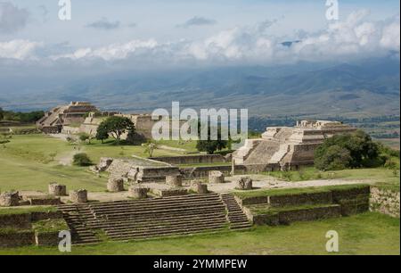 L'antica città zapoteca di Monte Alban vicino a Oaxaca, Messico Foto Stock