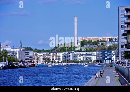 Blick von der Uferpromenade a Hammarby auf Henriksdal. Stoccolma, Schweden. schweden 2017 - 117 *** Vista dal lungomare di Hammarby verso Henriksdal Stoccolma, Svezia 2017 117 Foto Stock