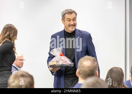 Il Ministro Markus Soeder ( CSU ) alla giornata bancaria bavarese 2024 il 22 novembre 2024 nella torre HVB di Monaco, Germania. (Foto di Alexander Pohl/Sipa USA) Foto Stock