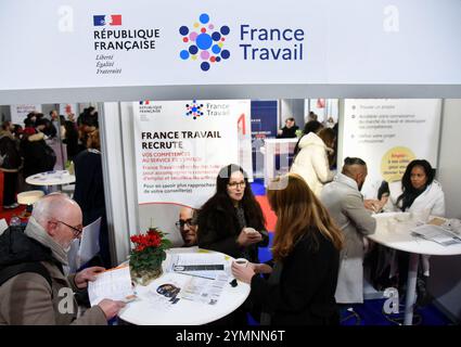 Parigi, Francia. 21 novembre 2024. Illustrazione France Travail, Forum per l'occupazione in Place de la Concorde a Parigi. Francia il 21 novembre 2024. Foto di Alain Apaydin/ABACAPRESS. COM credito: Abaca Press/Alamy Live News Foto Stock