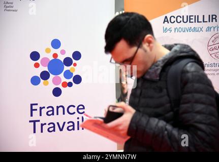 Parigi, Francia. 21 novembre 2024. Illustrazione France Travail, Forum per l'occupazione in Place de la Concorde a Parigi. Francia il 21 novembre 2024. Foto di Alain Apaydin/ABACAPRESS. COM credito: Abaca Press/Alamy Live News Foto Stock