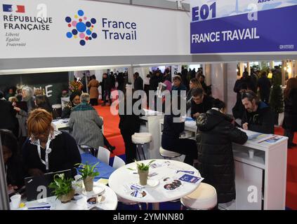 Parigi, Francia. 21 novembre 2024. Illustrazione France Travail, Forum per l'occupazione in Place de la Concorde a Parigi. Francia il 21 novembre 2024. Foto di Alain Apaydin/ABACAPRESS. COM credito: Abaca Press/Alamy Live News Foto Stock