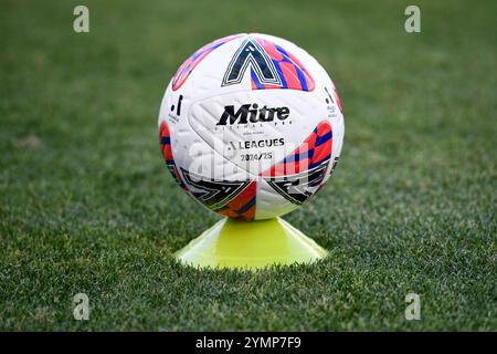 22 novembre 2024; Allianz Stadium, Sydney, NSW, Australia: A-League Football, Perth Glory contro Western United; il pallone per le partite della A-League Foto Stock