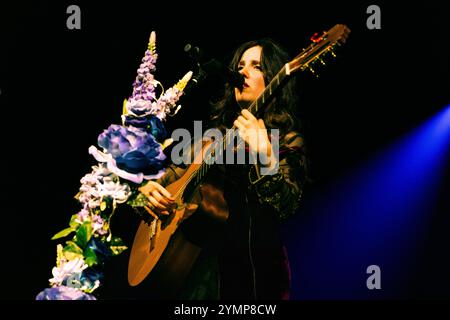 Milano, Italia. 7 novembre 2024. Il cantante e chitarrista spagnolo Lau Noah si esibisce dal vivo ad Alcatraz a Milano, come atto di apertura per Jacob Collier il 7 novembre 2024. (Foto di Maria Laura Arturi/NurPhoto)0 credito: NurPhoto SRL/Alamy Live News Foto Stock