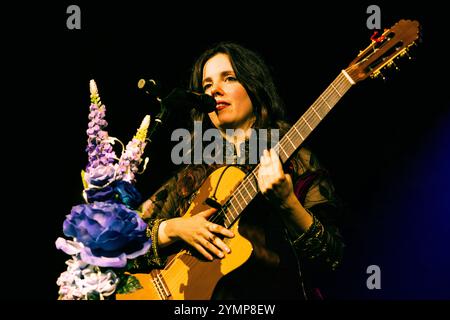 Milano, Italia. 7 novembre 2024. Il cantante e chitarrista spagnolo Lau Noah si esibisce dal vivo ad Alcatraz a Milano, come atto di apertura per Jacob Collier il 7 novembre 2024. (Foto di Maria Laura Arturi/NurPhoto)0 credito: NurPhoto SRL/Alamy Live News Foto Stock