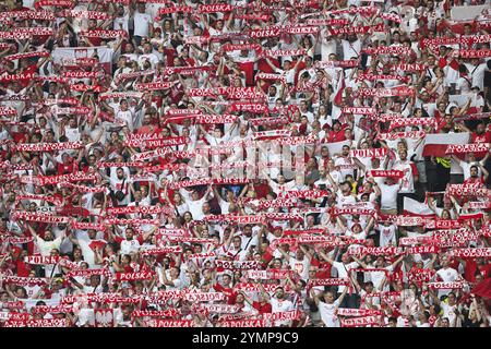 BERLINO, GERMANIA - 21 GIUGNO 2024: Incontro Euro 2024 Groupe D Polonia vs Austria 1:3. Sostenitori polacchi Foto Stock