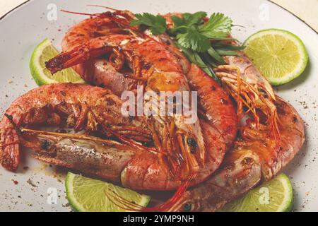 Langoustines fritte, australiano, lime ed erbe aromatiche, spezie, fatte in casa, niente persone Foto Stock