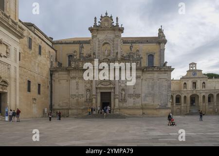 Cattedrale di Lecce, Duomo di Lecce, Cattedrale dell'Assunzione della Vergine, Piazza del Duomo, Lecce, Puglia, Italia, Europa Foto Stock