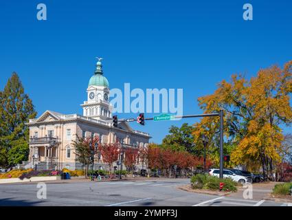 Athens City Hall in e Washington Street nel centro di Athens, Georgia, Stati Uniti Foto Stock