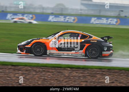 Sebastian Hopkins, Porsche 718 Cayman GT4 RS Clubsport, Team Parker Racing, Porsche Sprint Challenge Gran Bretagna 2024, una singola serie di marchi con una Foto Stock