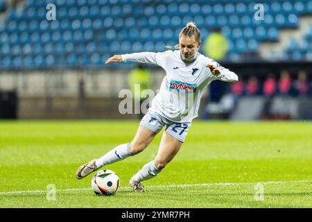 Michelle Wei? (TSG Hoffenheim, 27) DFB-Pokal Frauen 2024/25, Achtelfinale: VFL Bochum - TSG Hoffenheim; Vonovia Ruhrstadion, Bochum; 22.11.2024 DFB regolamenti vietano qualsiasi uso di fotografie come sequenze di immagini e/o quasi video. Credito: dpa Picture Alliance/Alamy Live News Foto Stock